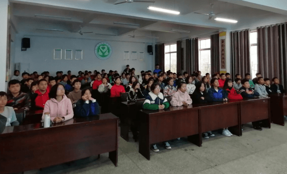 铜仁市团校赴铜仁市特殊教育学校 开展“学民法典、做文明人” 团课进校园活动
