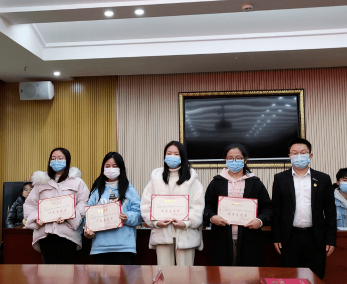 后浪奔涌！思南“00后”优秀志愿者何蝶诠释青年责任与担当