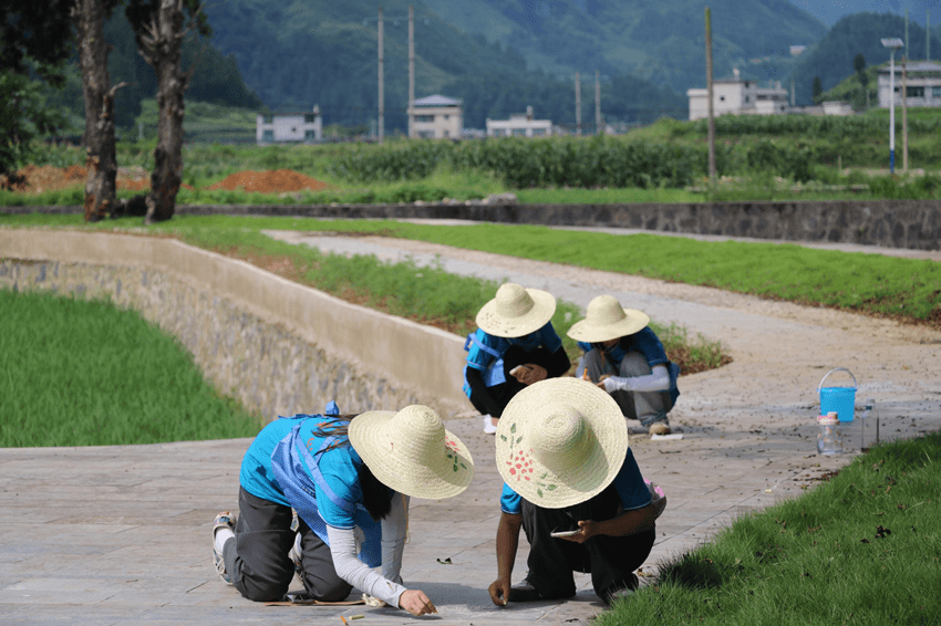 铜仁幼专暑期“三下乡”社会实践活动尽显青年担当