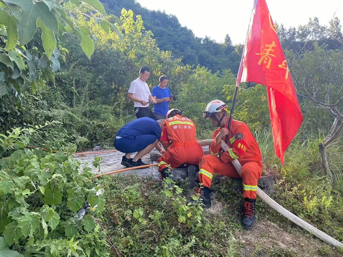 闻“汛”而动，防“旱”未然，铜仁青年突击队积极投身防汛抗旱救灾一线！