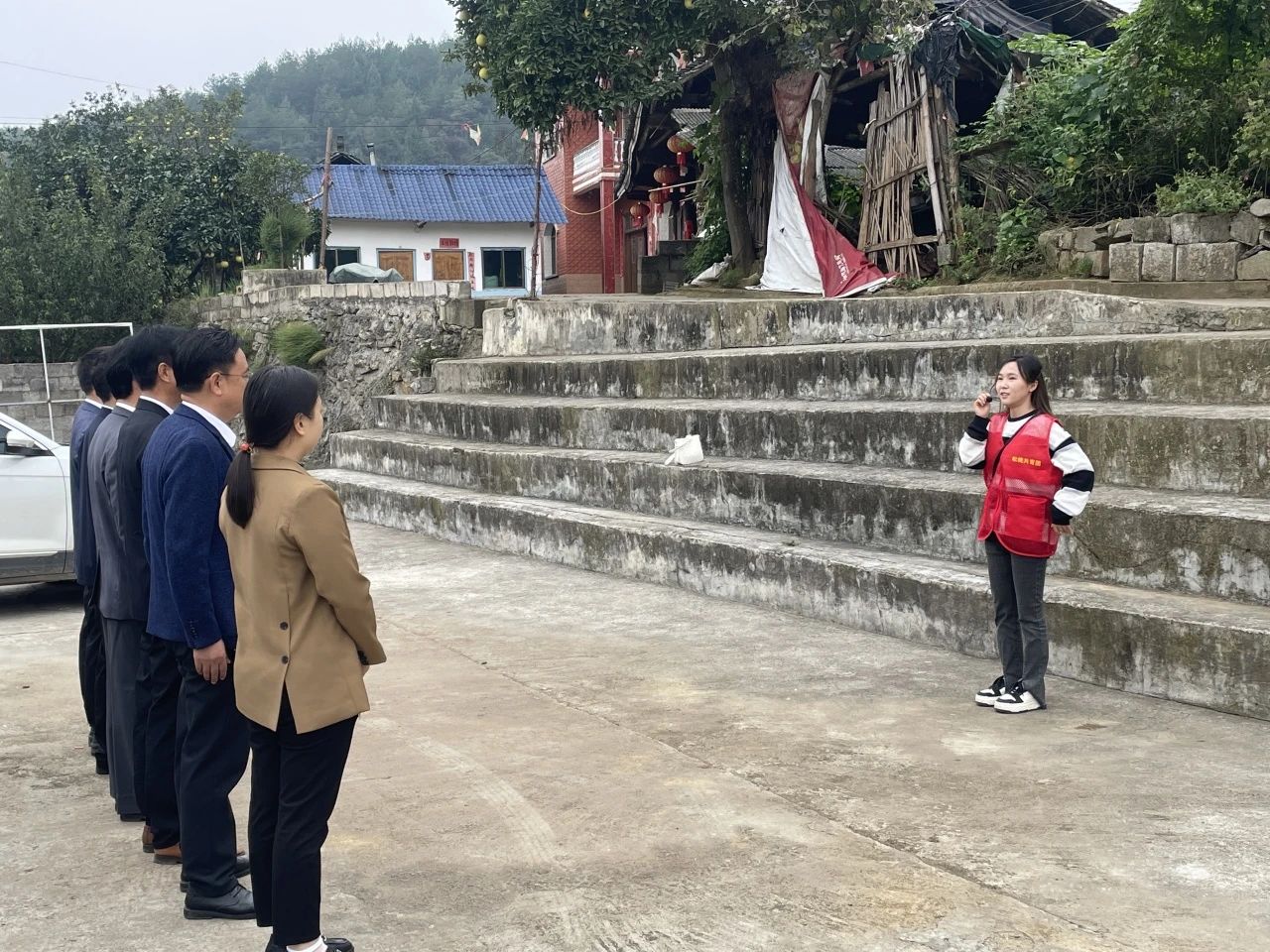 松桃青年志愿者化身爱国主义基地“红色文化讲解员”