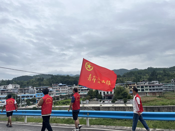青春先行，防汛有我——合水镇团委积极投身防汛抗旱