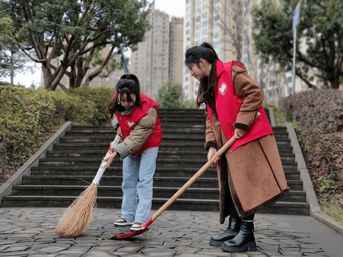 赓续雷锋精神 争做时代先锋 | 这群铜仁“小青椒”是行动者！