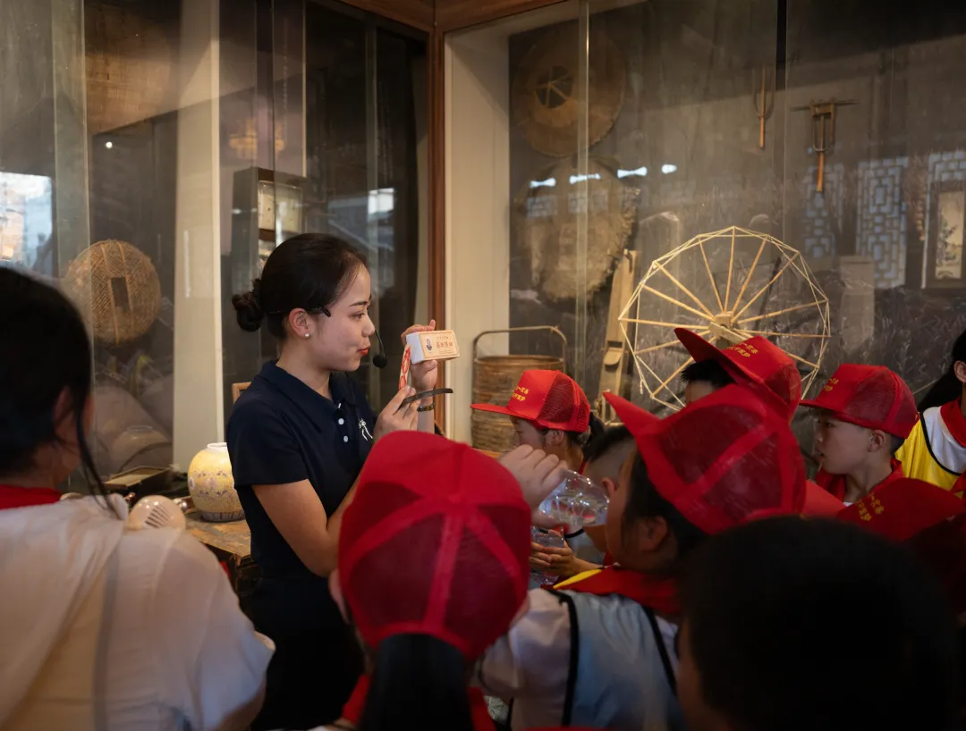 “中华民族一家亲 同心共筑中国梦”——“铜仁市青少年铸牢中华民族共同体意识”研学活动