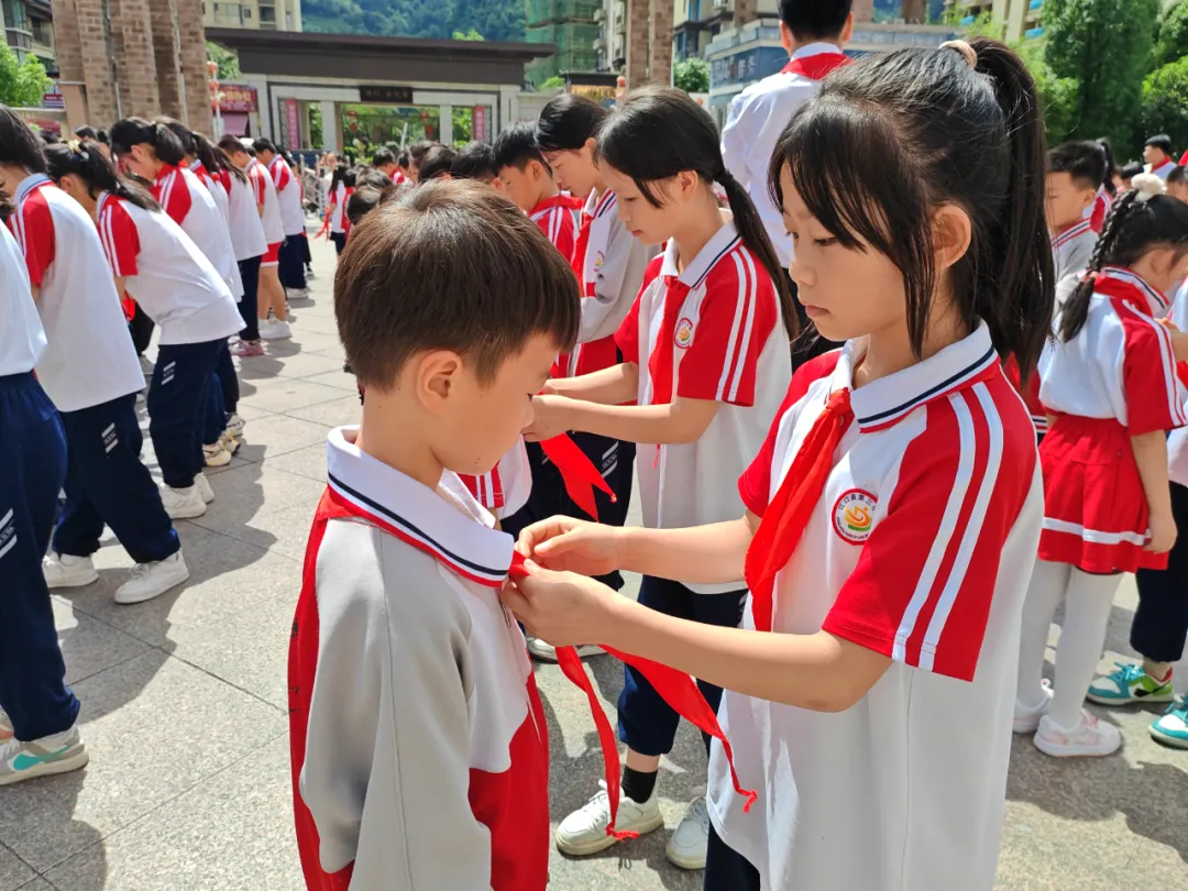 “红领巾爱祖国”！铜仁市各级少先队组织广泛开展“六一”主题示范活动
