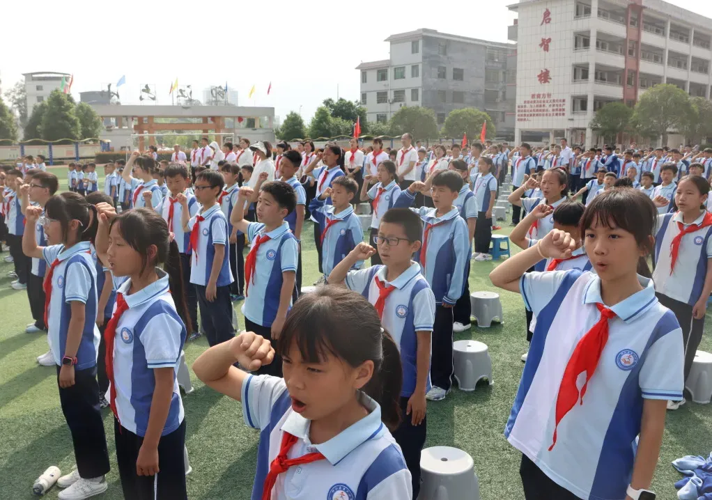 “红领巾爱祖国”！铜仁市各级少先队组织广泛开展“六一”主题示范活动