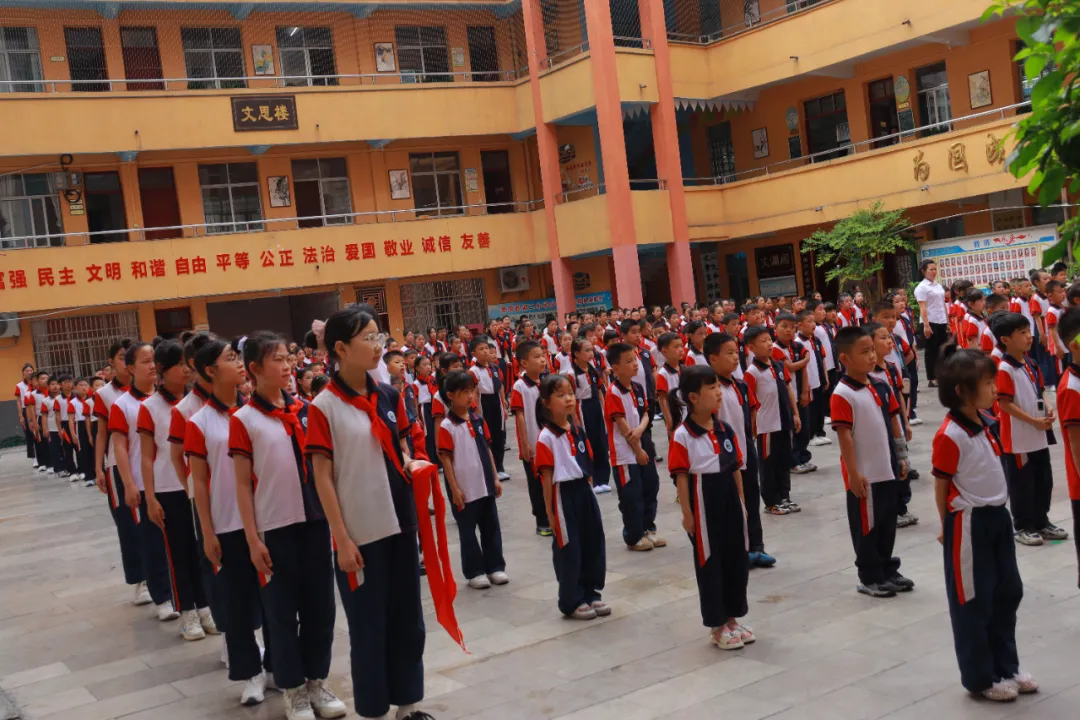 “红领巾爱祖国”！铜仁市各级少先队组织广泛开展“六一”主题示范活动
