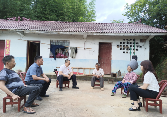 共青团铜仁市委开展“双联双促”支部联建活动