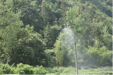 科技赋能新农潮：铜仁幼专学子“三下乡”观摩实操无人机，体验农业新科技