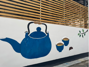 青春执笔绘振兴 墙绘添彩乡村貌——铜仁幼专学子用艺术的笔触，“勾勒”出乡村振兴的新图景