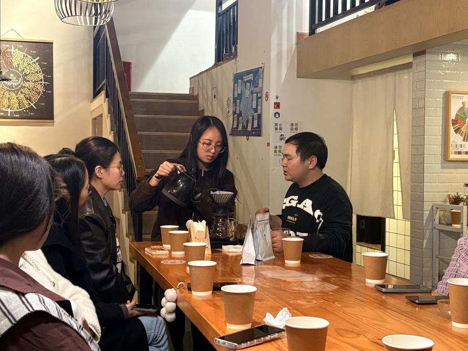 青年夜校 | 以“咖”会友，“啡”常青春