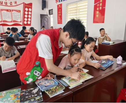 青年乡村振兴夜校｜铜仁共青团以书香搭建共读平台